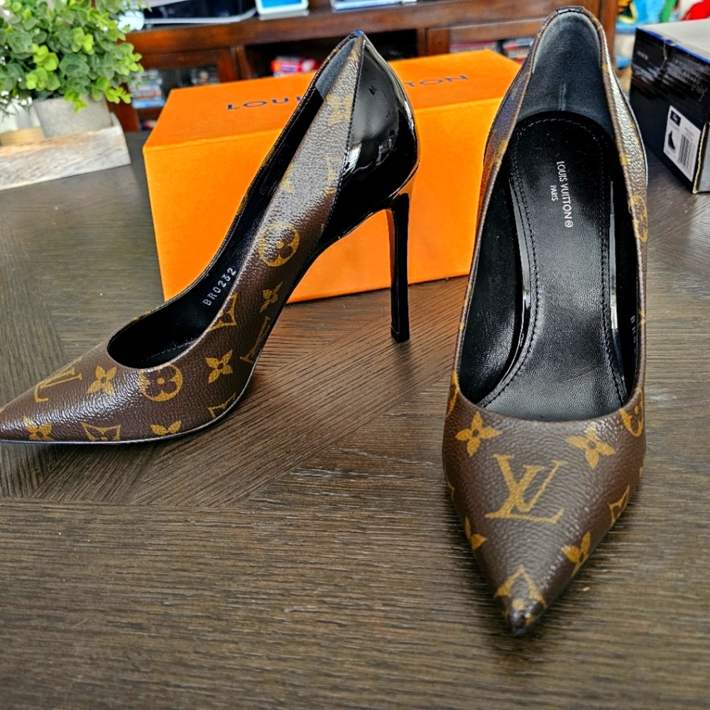 Louis Vuitton Brown and Black Heels